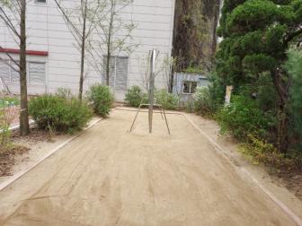 덜위치칼리지서울영국학교 어린이놀이터 모래소독