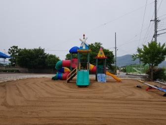 모서초병설유치원 모래소독
